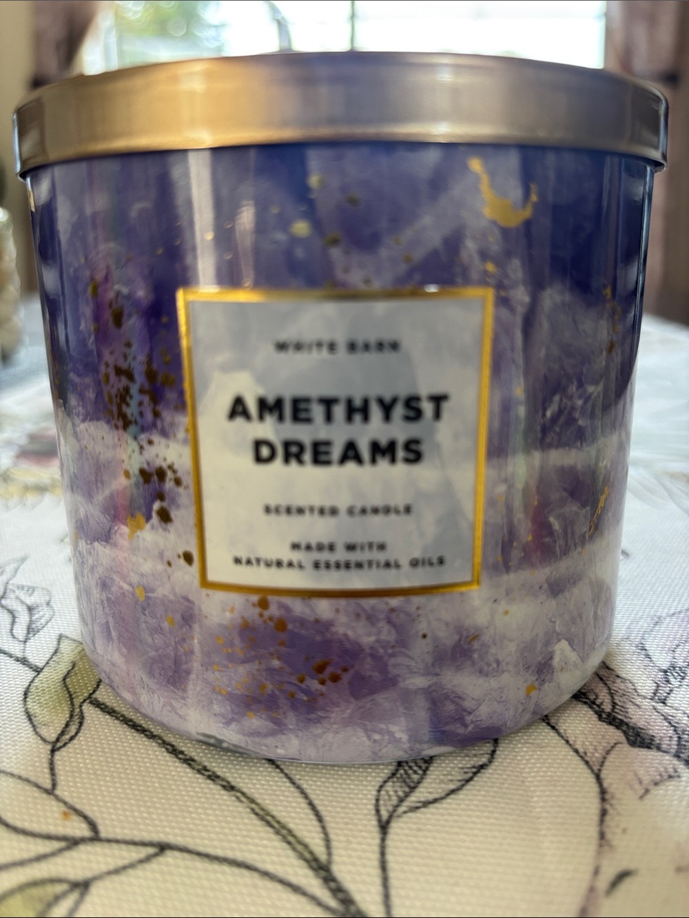 Bath and Bodyworks White Barn “Amethyst Dreams” 3-wick Candle Purple &  Gold NWT